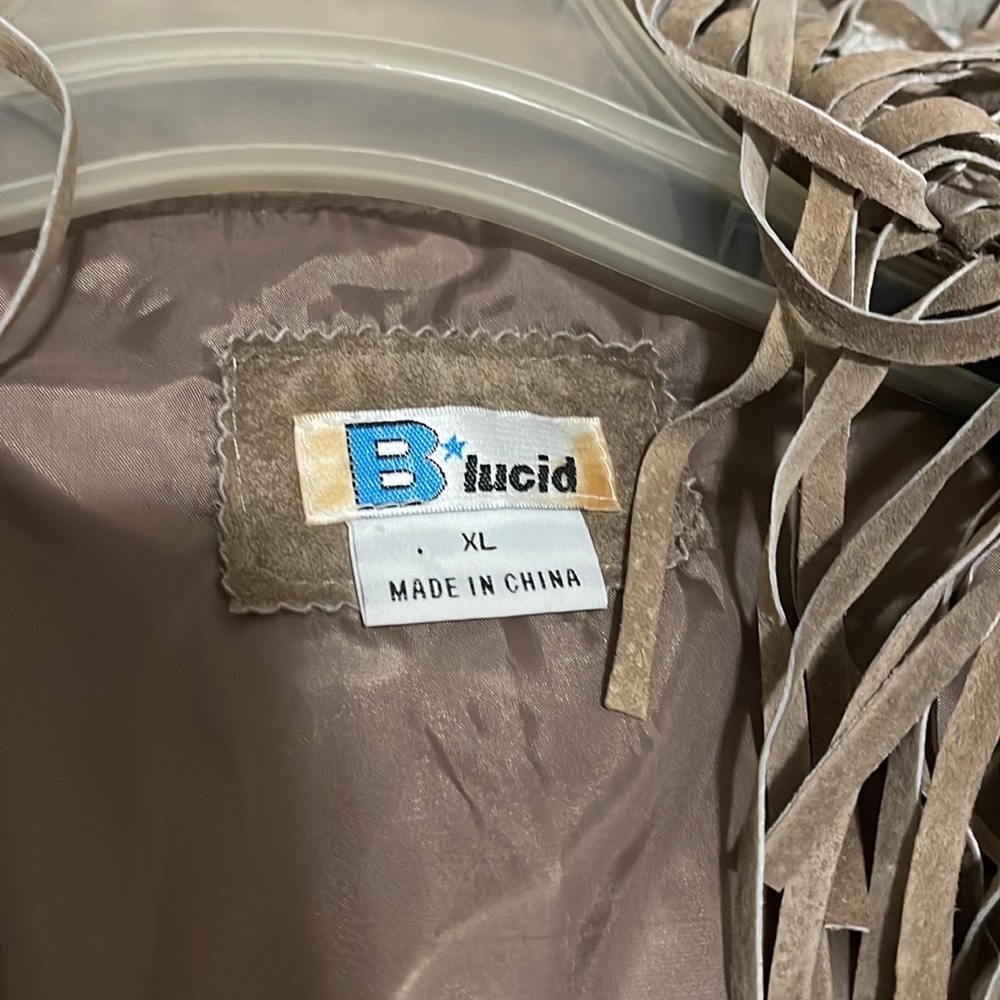Fringe Suede Leather Jacket. Light brown/beige. Very cool. Size XL. Like new. - Picture 14 of 16